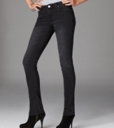 These jeans from Buffalo Jeans are sure to be your new favorite! With a skinny fit and a black wash, they go with anything from flirty blouses to tissue-thin tees.