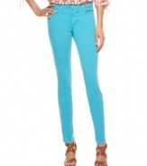 In a bright blue wash, these colored-denim Else Jeans skinny jeans are an absolute must-have for spring!