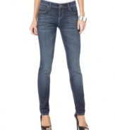 These easy jeans by Kut form the Kloth feature a so-skinny fit in a basic blue wash. Pair them with a tee for daytime or dress them up with heels for a night on the town!
