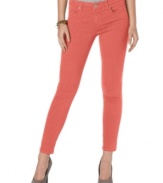 In a coral Nectar wash, these Else skinny jeans feature the hottest hue of the season!