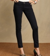 The fit of leggings with the styling of jeans - get the best of both worlds with this Tommy Hilfiger look.