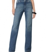 A curvy fit and a stovepipe leg make this Style&co. jeans ultra-comfortable – the sparkling studs make them extra cute!