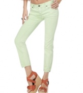 In spring's coolest shade, these mint-colored Free People cropped skinny jeans will have all the fashionistas green with envy!