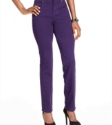 Add some zest to your everyday outfits with colored stretch denim from Style&co., rendered in a fabulous skinny leg!