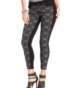 With a luxe lace print, these GUESS skinny jeans are oh-so chic for a stylish fall look!