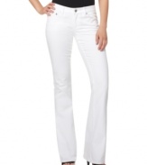 Enjoy effortlessly chic style in low-rise Sausalito jeans from MICHAEL Michael Kors. A hint of stretch provides a flattering fit you'll love!