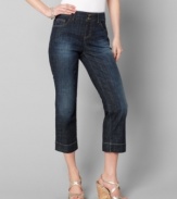 These dark jeans from Tommy Hilfiger make a great addition to any denim wardrobe – the slimming shape and super-dark wash are totally flattering.