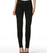 The perfect cross between denim and fitted black pants, these Levi's skinny leg jeans will never do you wrong!