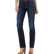 This chic Lucky Brand Jeans look is figure-flattering and the straight silhouette is always in style. Pair these jeans with anything from blouses to tees to cardigans!