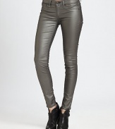 A stretchy, metallic style with a five-pocket design, crafted with quality and attention to details.THE FITFitted through hips, thighs and legsRise, about 8Inseam, about 30THE DETAILSZip flyFive-pocket style60% cotton/35% polyester/5% Lycra® spandex; dry cleanMade in USA of imported fabricsModel shown is 5'9 (175cm) wearing US size 2.