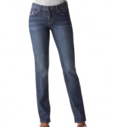 Long and lean, with a touch of stretch for a sexy fit: the skinny jeans from Calvin Klein.
