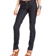 With an extra dark wash and a skinny fit, Lucky Brand Jeans' denim hits all the style marks. Dress up or down with ease--looks as great with wedges as boat shoes!