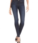 In a classic dark wash, this Joe's Jeans skinny style is perfect as your season-less denim staple!