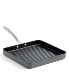 Cuisinart's GreenGourmet(tm)line paves the way in eco-friendly cookware with a ceramic-based grill pan that heats up in less time using less energy and has riveted stainless steel handles that are made from 70% recycled materials. Lifetime warranty.