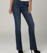 Leave it to Calvin Klein Jeans to deliver a denim silhouette you'll wear again and again. The dark wash and a straight leg of these jeans make them a classic pairing with everything from your favorite tee to a cozy cardigan.