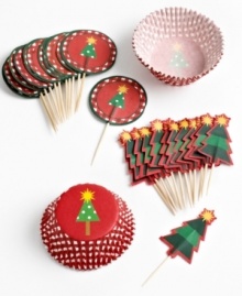 Trees for all! Whip up a batch of your favorite cupcakes and top them off with this cupcake & liner set. Emblazoned with festive Christmas trees, each liner & topper makes your sweet treats look as great as they taste.