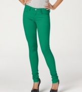 Make your friends green with envy with these skinny jeggings from Joe's Jeans! Body-con & trend-forward, this denim flatters you at every angle.