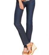In a classic dark wash, these Lucky Brand Jeans Sweet N Straight jeans are perfect as an everyday denim staple!