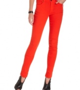 In a red wash, these Else Jeans skinny jeans are a hot fall must-have!