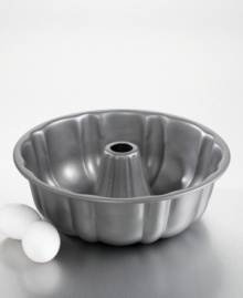 Achieve a perfectly-shaped cake every time with this bundt form pan. Features include nonstick interiors and exteriors for easy cleaning, no-hassle food release and optimum baking performance. Reinforced nonstick surface also offers long-lasting durability. Constructed of aluminized steel to resist rusting. Rolled edges are reinforced with tinned steel wire for added strength. Oven safe to 450 degrees. Lifetime warranty. Model BW6110.