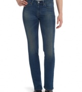 Levi's offers perfect-fit jeans to contour all your curves with these easy skinnies. The slightly weathered wash offers vintage-inspired style, while the fit flatters without gapping or pulling!